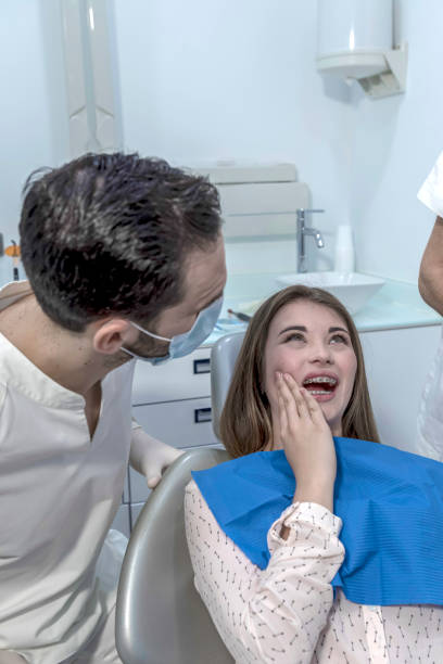 Best Broken or Cracked Tooth Emergency Dentist in Juarez, TX